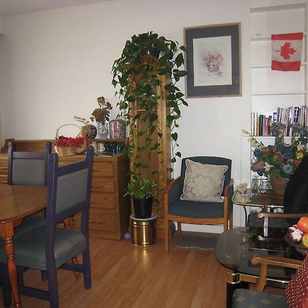 Kelowna Okanagan Lake Hostel מראה חיצוני תמונה