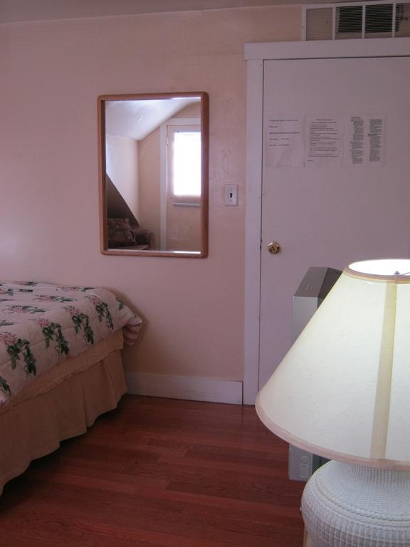 Kelowna Okanagan Lake Hostel חדר תמונה