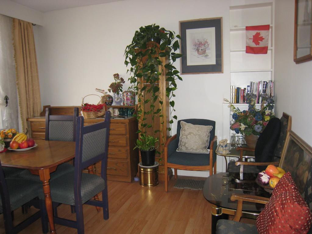 Kelowna Okanagan Lake Hostel מראה חיצוני תמונה